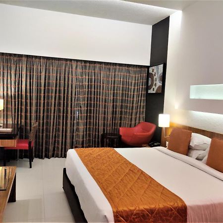 Hotel Satkar Residency Thane Dış mekan fotoğraf
