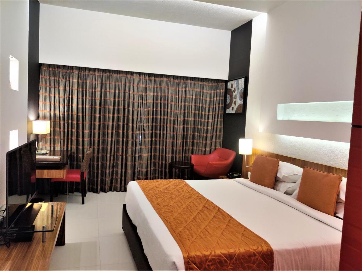 Hotel Satkar Residency Thane Dış mekan fotoğraf