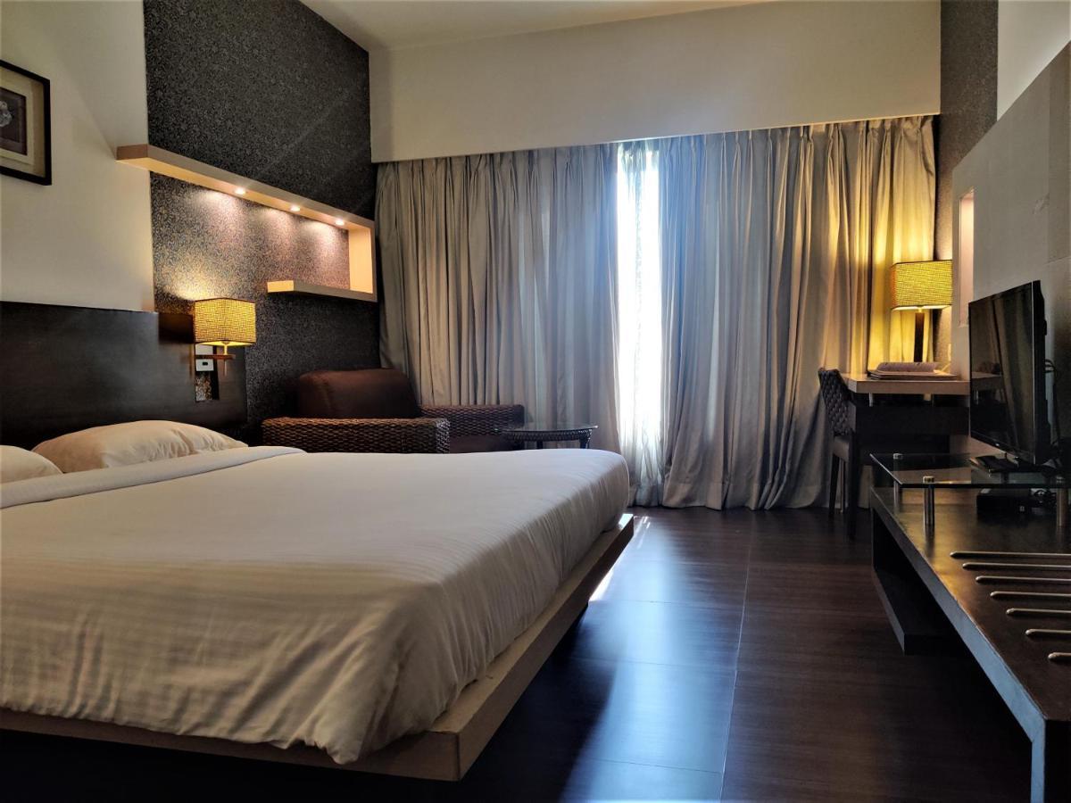 Hotel Satkar Residency Thane Dış mekan fotoğraf