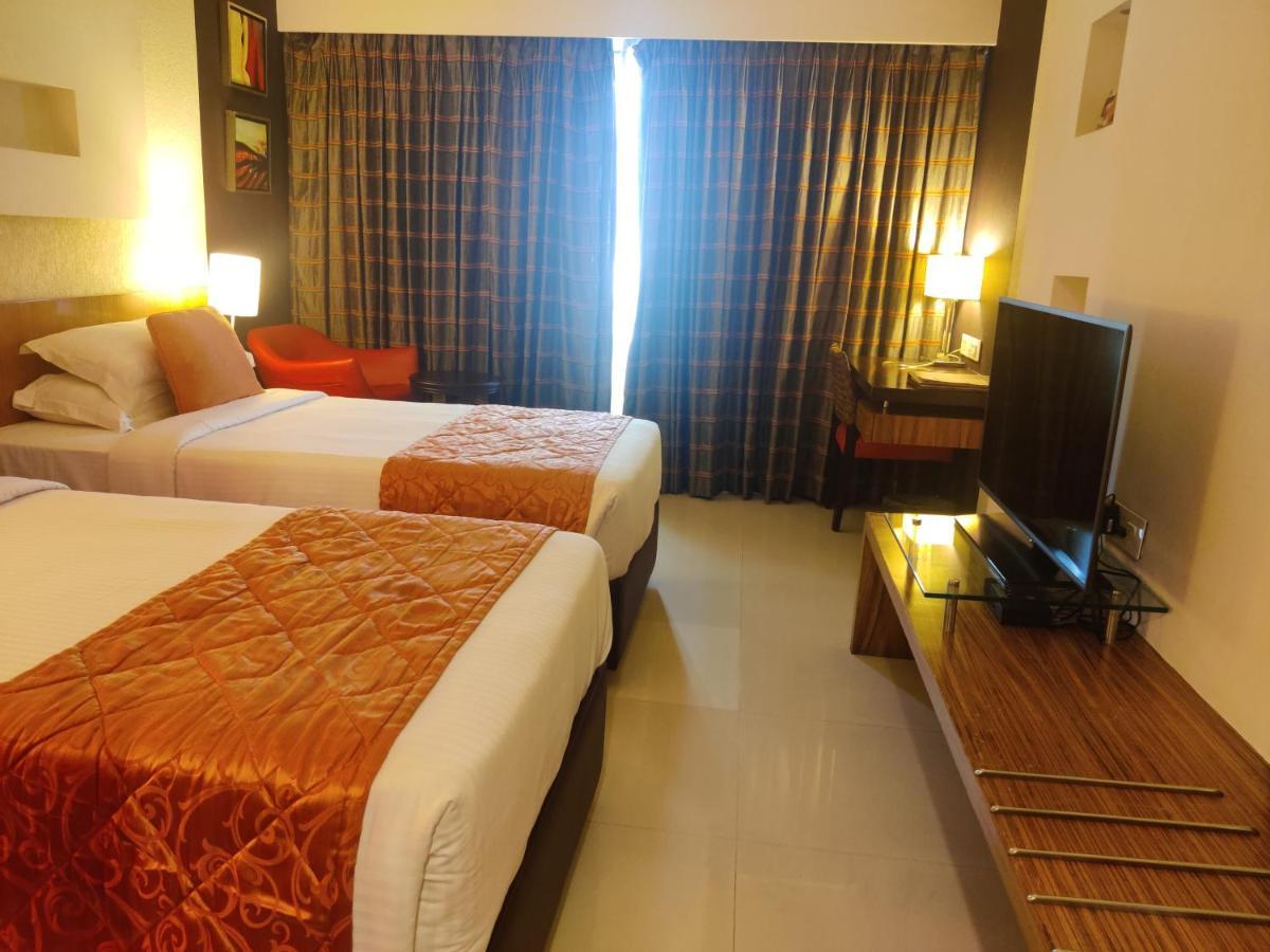 Hotel Satkar Residency Thane Dış mekan fotoğraf