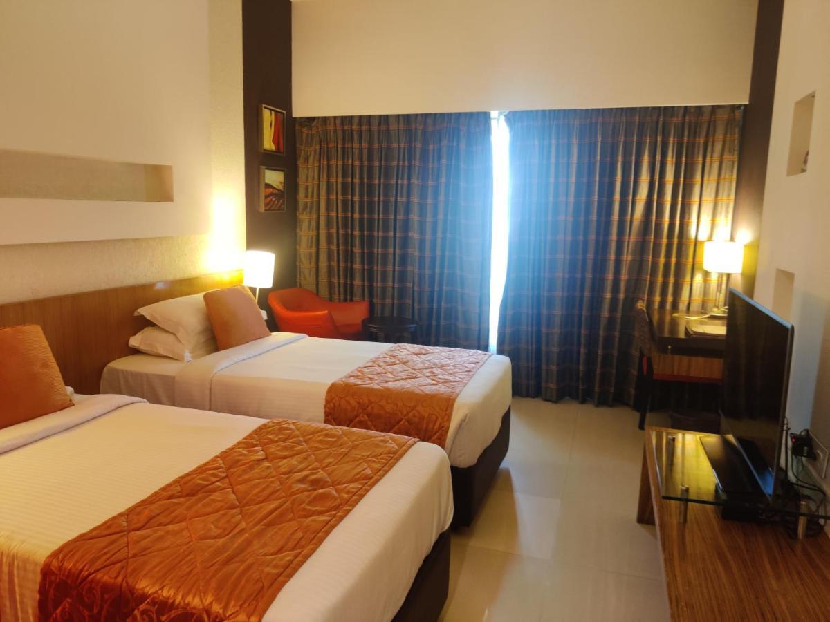 Hotel Satkar Residency Thane Dış mekan fotoğraf