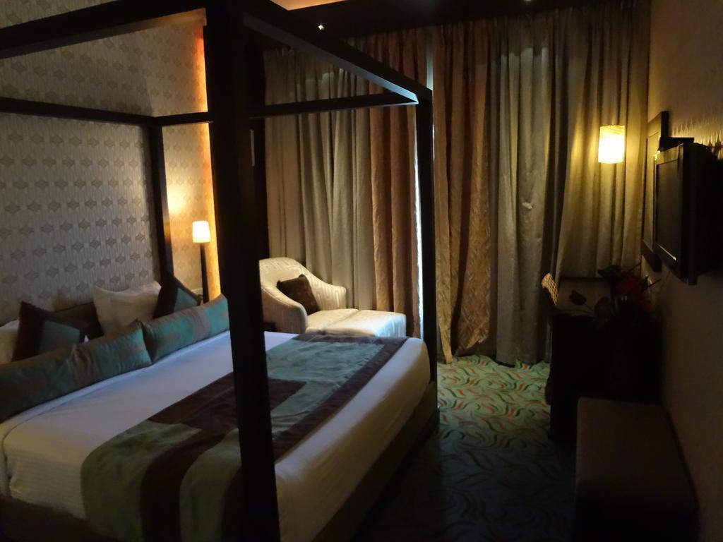 Hotel Satkar Residency Thane Dış mekan fotoğraf
