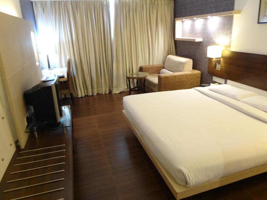 Hotel Satkar Residency Thane Dış mekan fotoğraf
